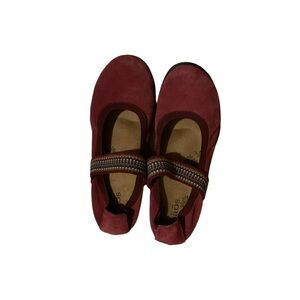 Taos Bandana Mary Jane Slip on Embroidered Strap 7‎ comfort durable